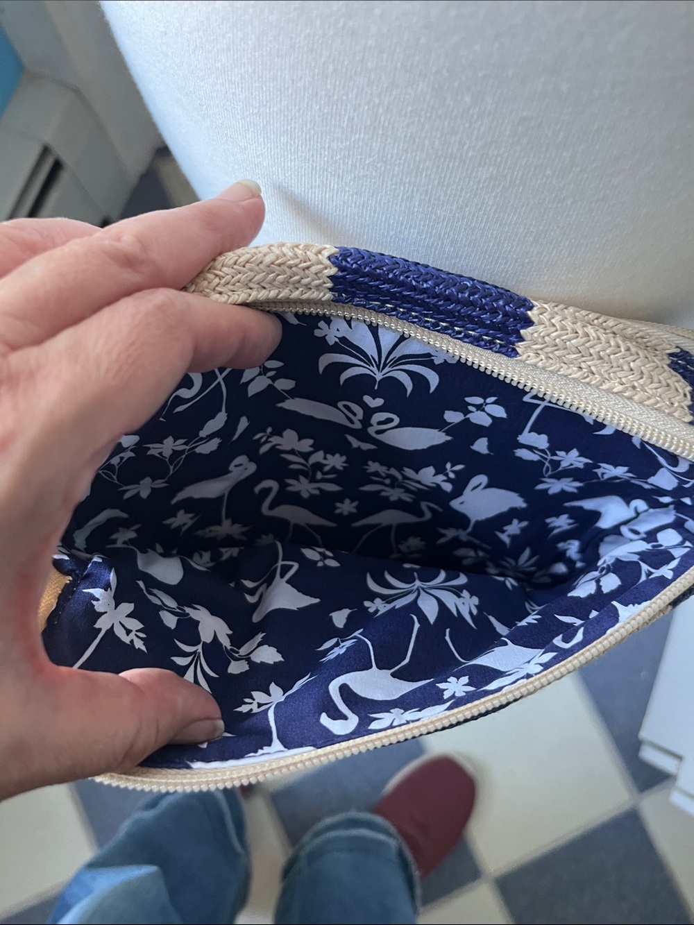 Vera Bradley Woven Blue Floral Crossbody Bag with Tan Strap tropical - Picture 4 of 7